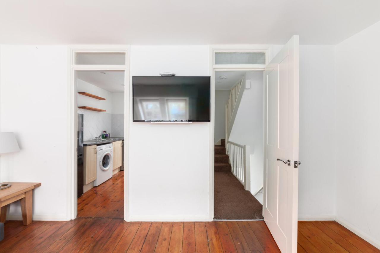 White City Apartment Лондон Екстер'єр фото